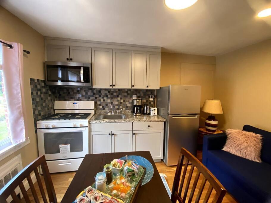 Cozy Boston Getaway Apartment! Free Parking Eksteriør billede