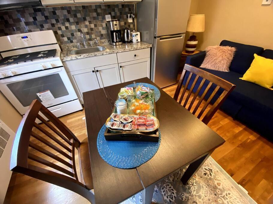 Cozy Boston Getaway Apartment! Free Parking Eksteriør billede